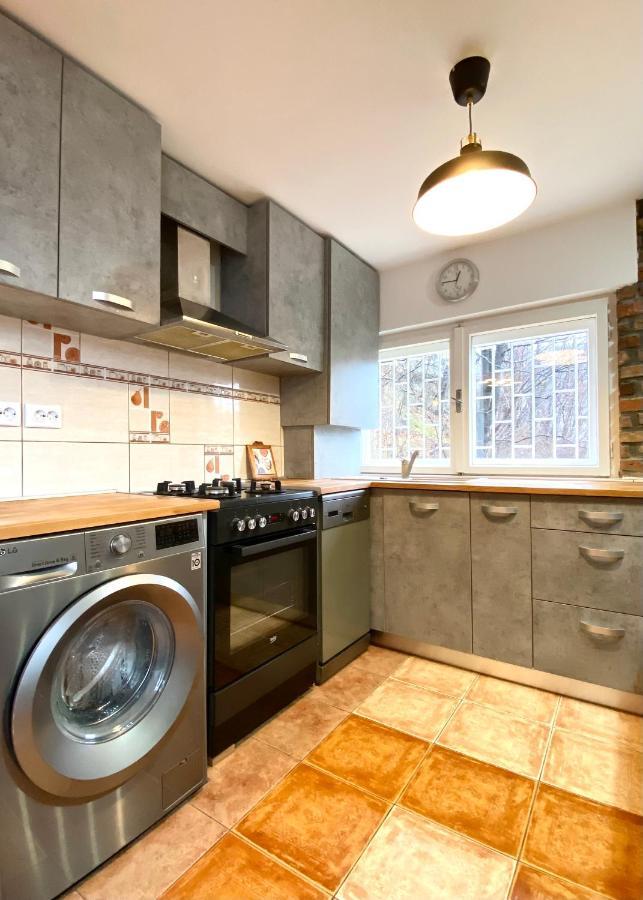 Barlog Appartement Braşov Buitenkant foto