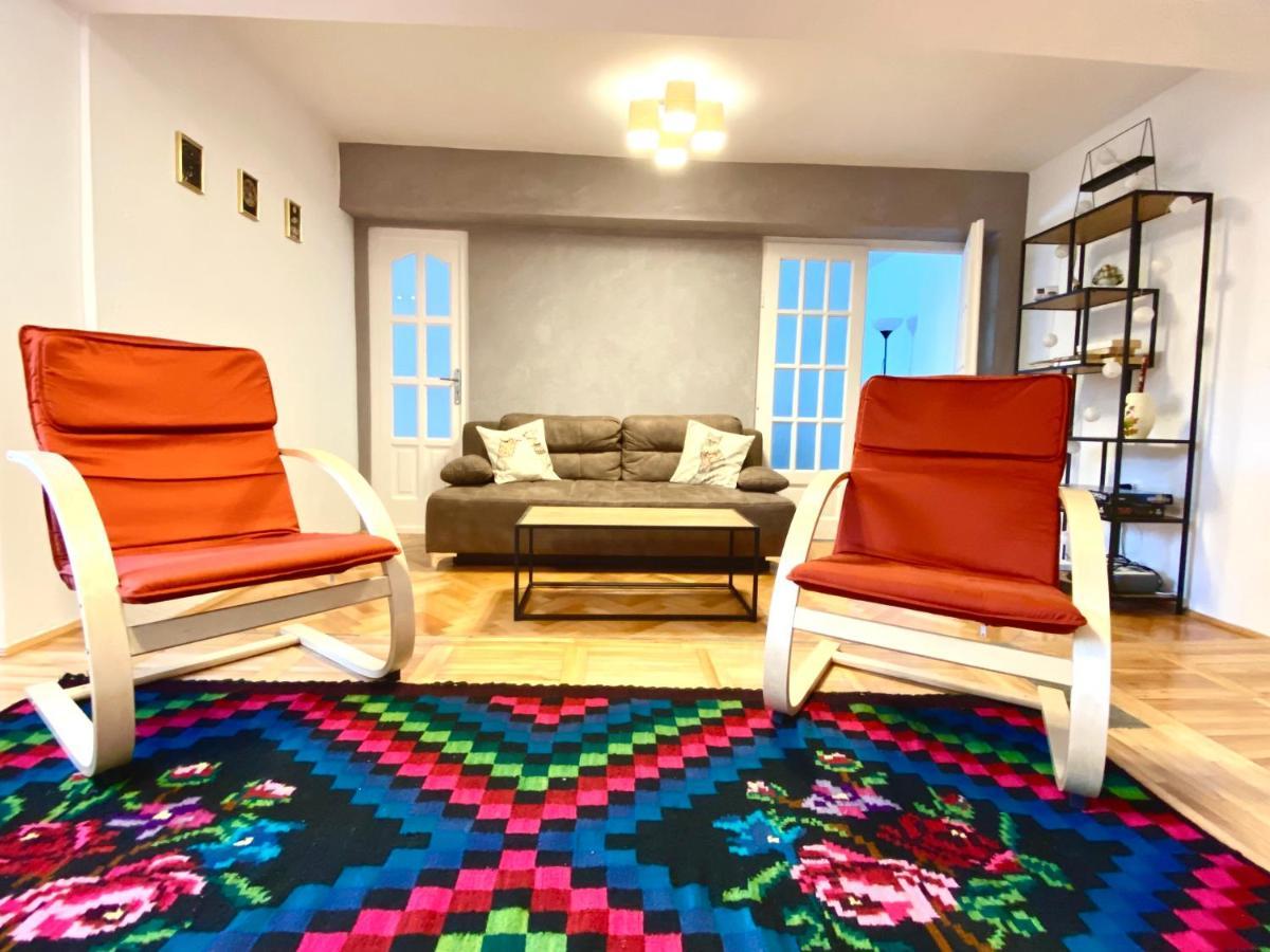 Barlog Appartement Braşov Buitenkant foto